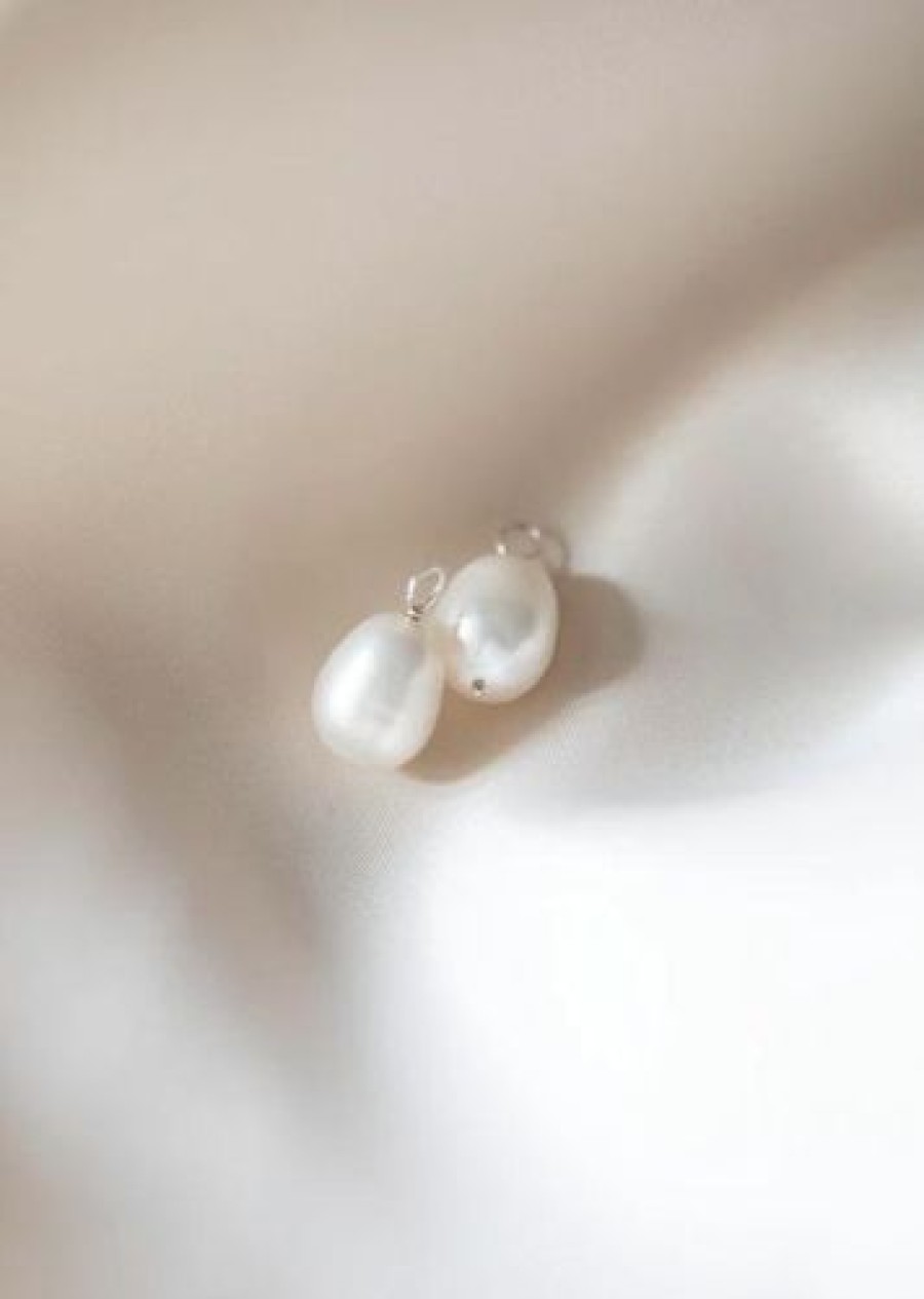 Gauhar Helsinki Gauhar Helsinki | Gauhar - Lisaosa Fresh Water Pearl Iso, Hopea