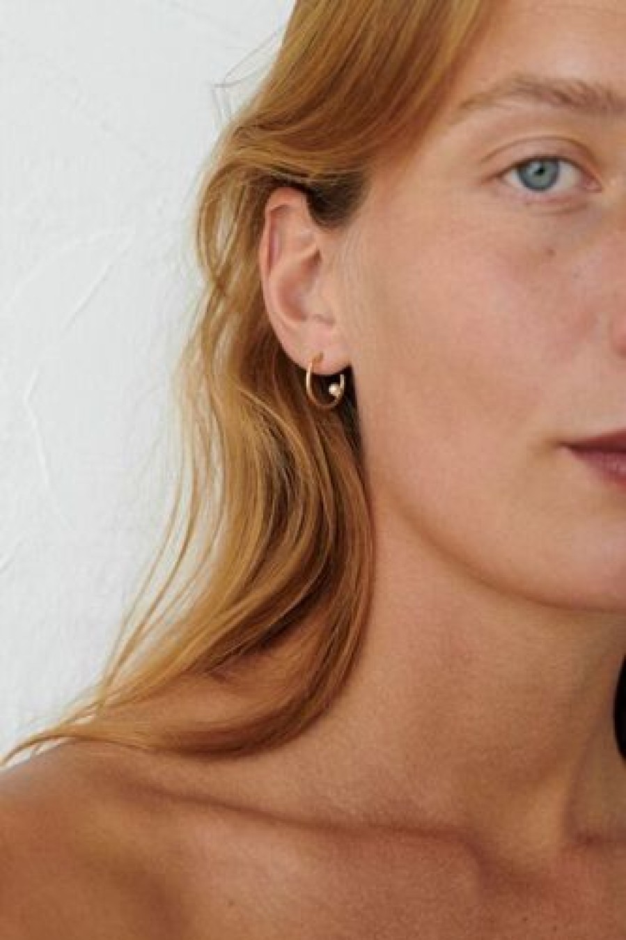 Pernille Corydon Korvakorut | Pernille Corydon - Pearl Globe Hoops, Hopea